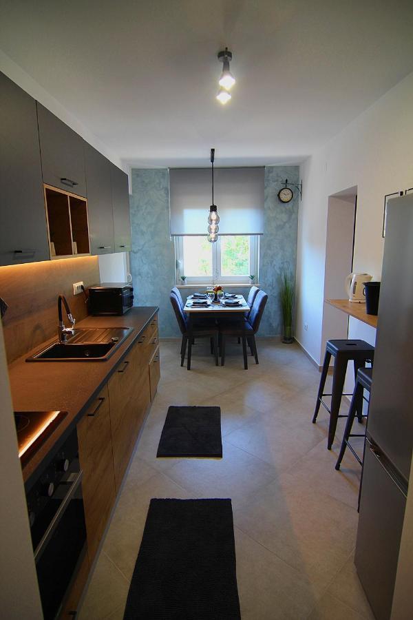 Apartman Stella Veruda Apartment Pula Exterior photo